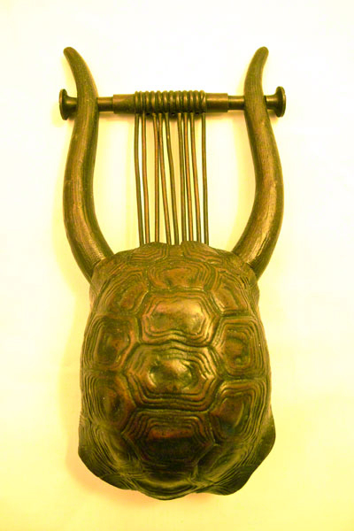 Lyre en bronze