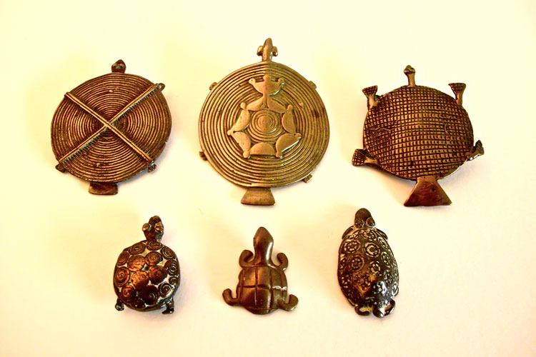 Poids et boucles du peuple Ashanti